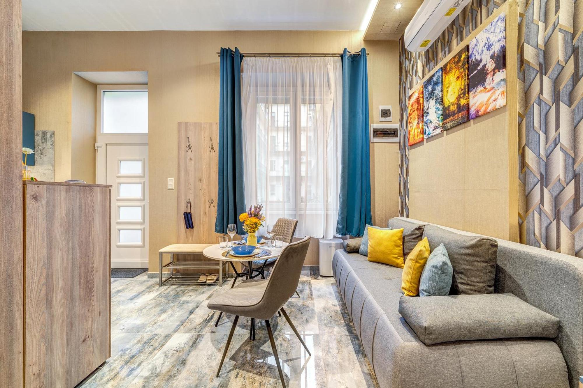 Apartment Magic Blue In Downtown Budapest